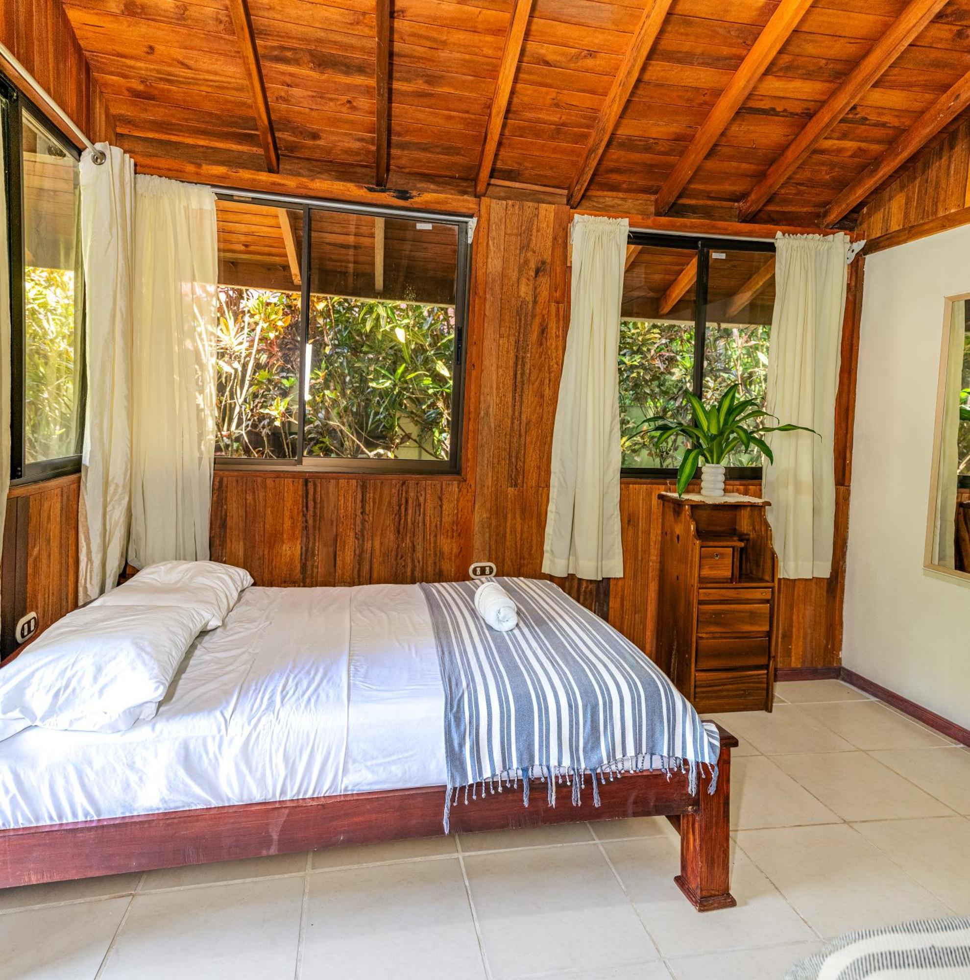 Kalea Yard Hotel Puerto Jimenez Exterior photo