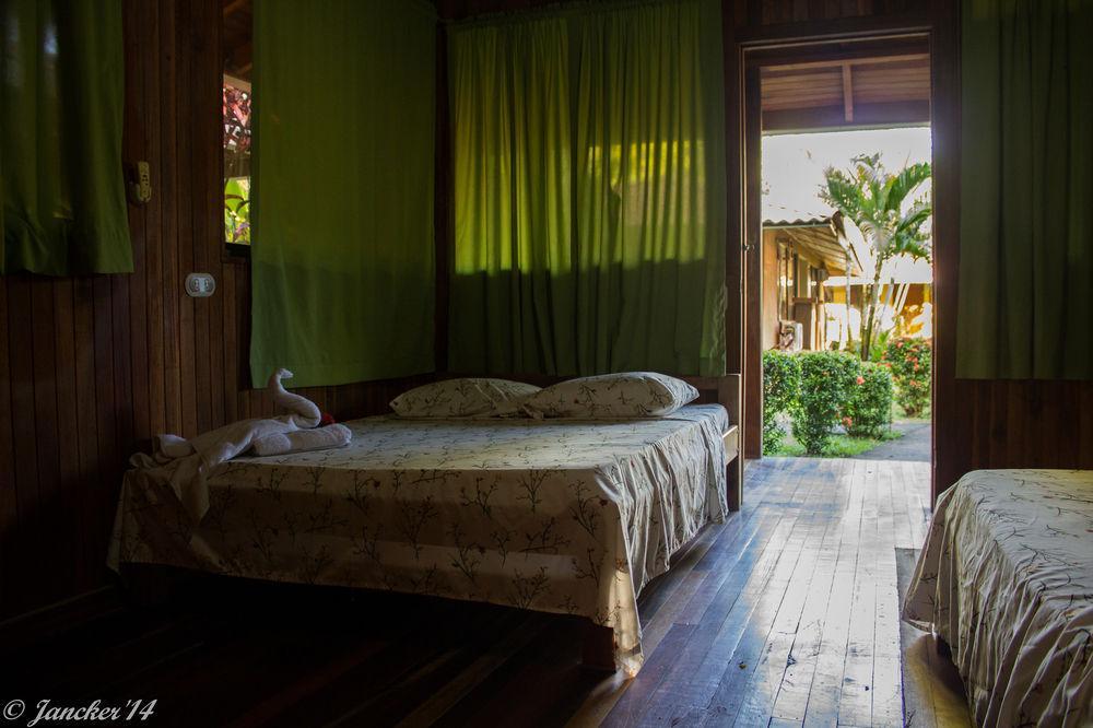 Kalea Yard Hotel Puerto Jimenez Exterior photo